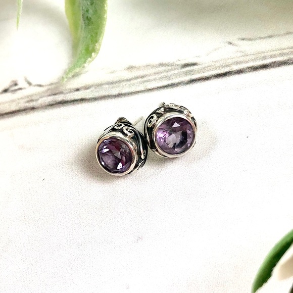 Light Purple Amethyst earrings. 925 Silver Plated